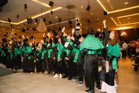 Centro Universitário Integrado forma 452 novos profissionais em Colação de Grau