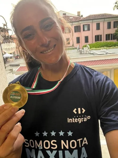 Flávia Maria de Lima bate recorde na Europa e pontua para as Olimpíadas Flávia Maria de Lima bate recorde na Europa e pontua para as Olimpíadas